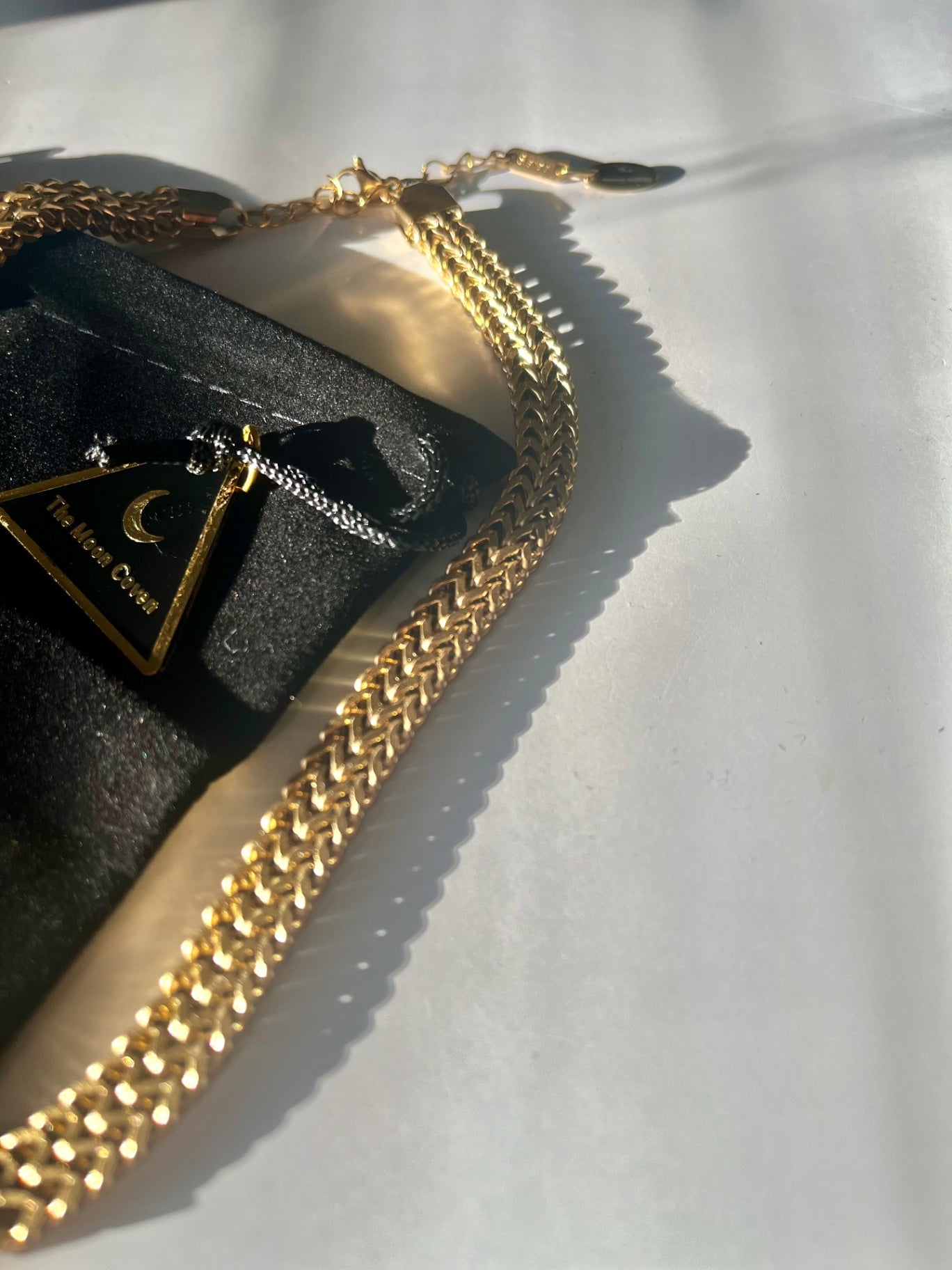 CHUNKY GOLD STAINLESS STEEL NECKLACE