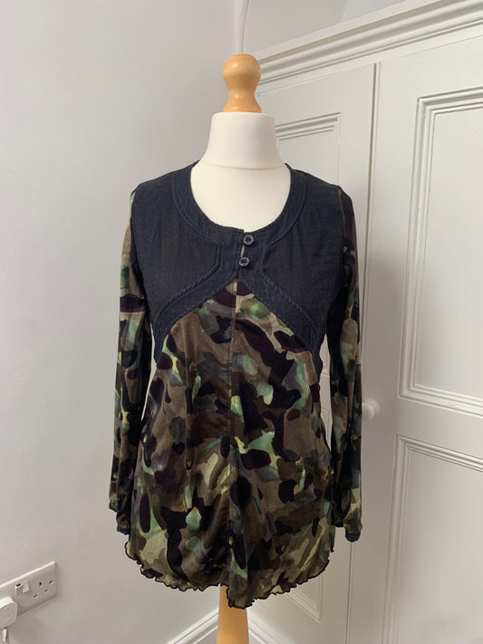 y2k camo print & black top