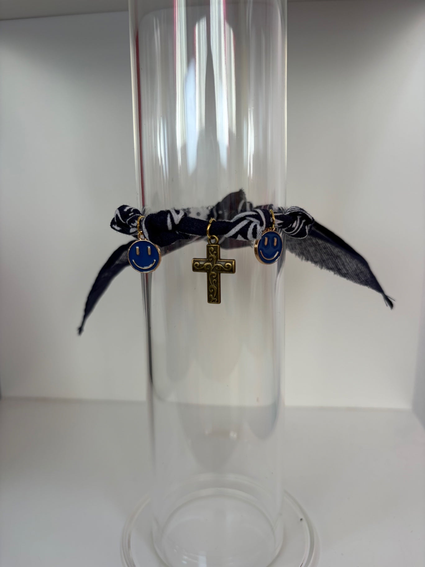 Bandana charm bracelet 