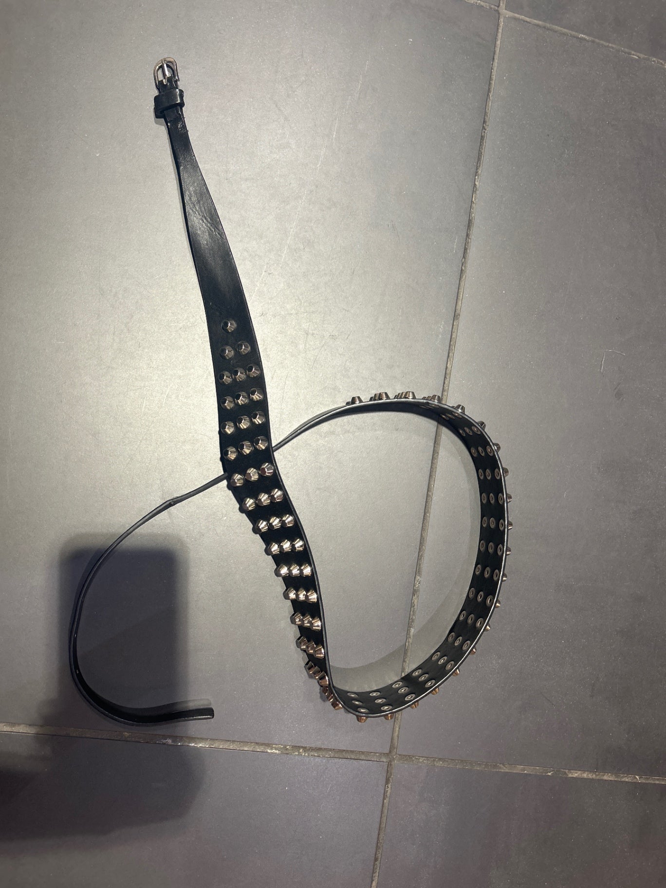 Studded belt 