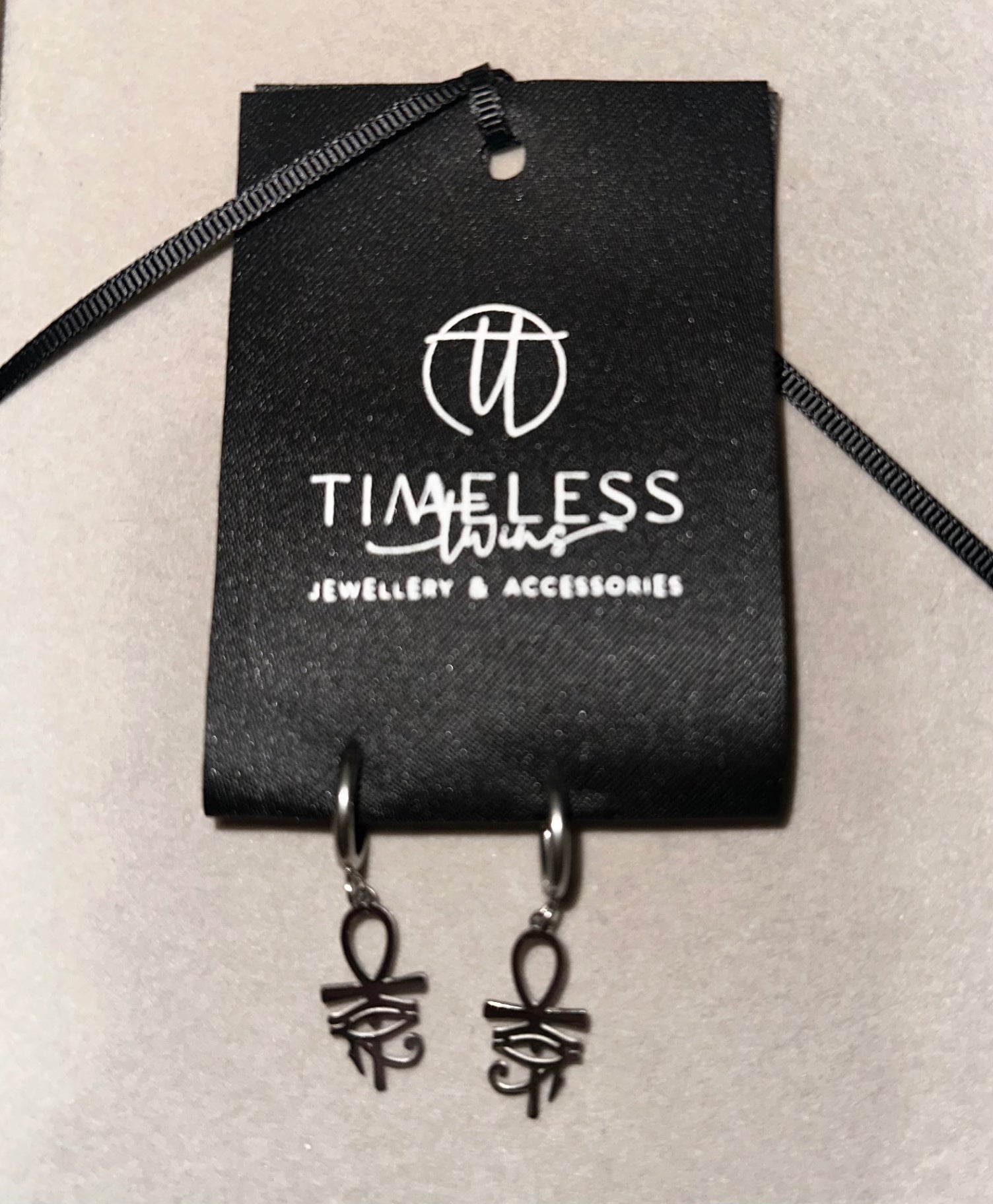 Symbolic earrings 