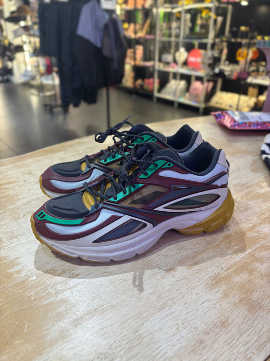 Reebok premier road UK9 New no box