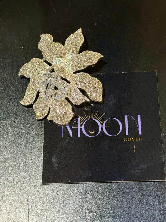 Silver crystal Lilly brooch 