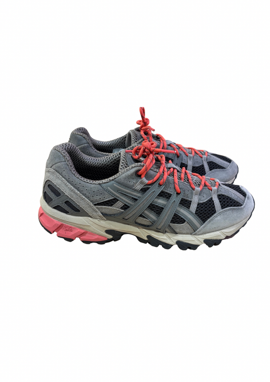 ASICS gel sonoma used UK9