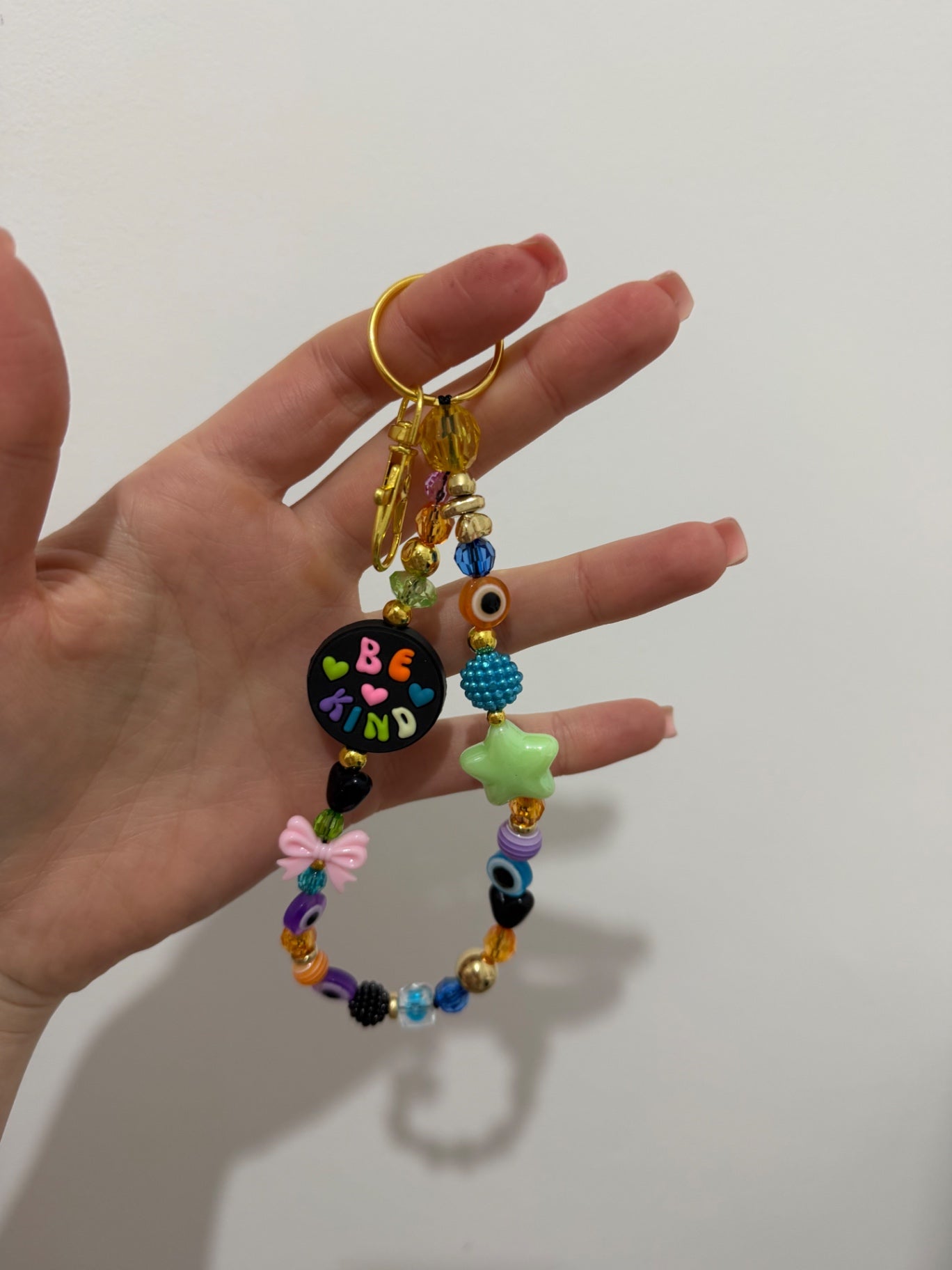 ‘Be kind’ keyring - gold