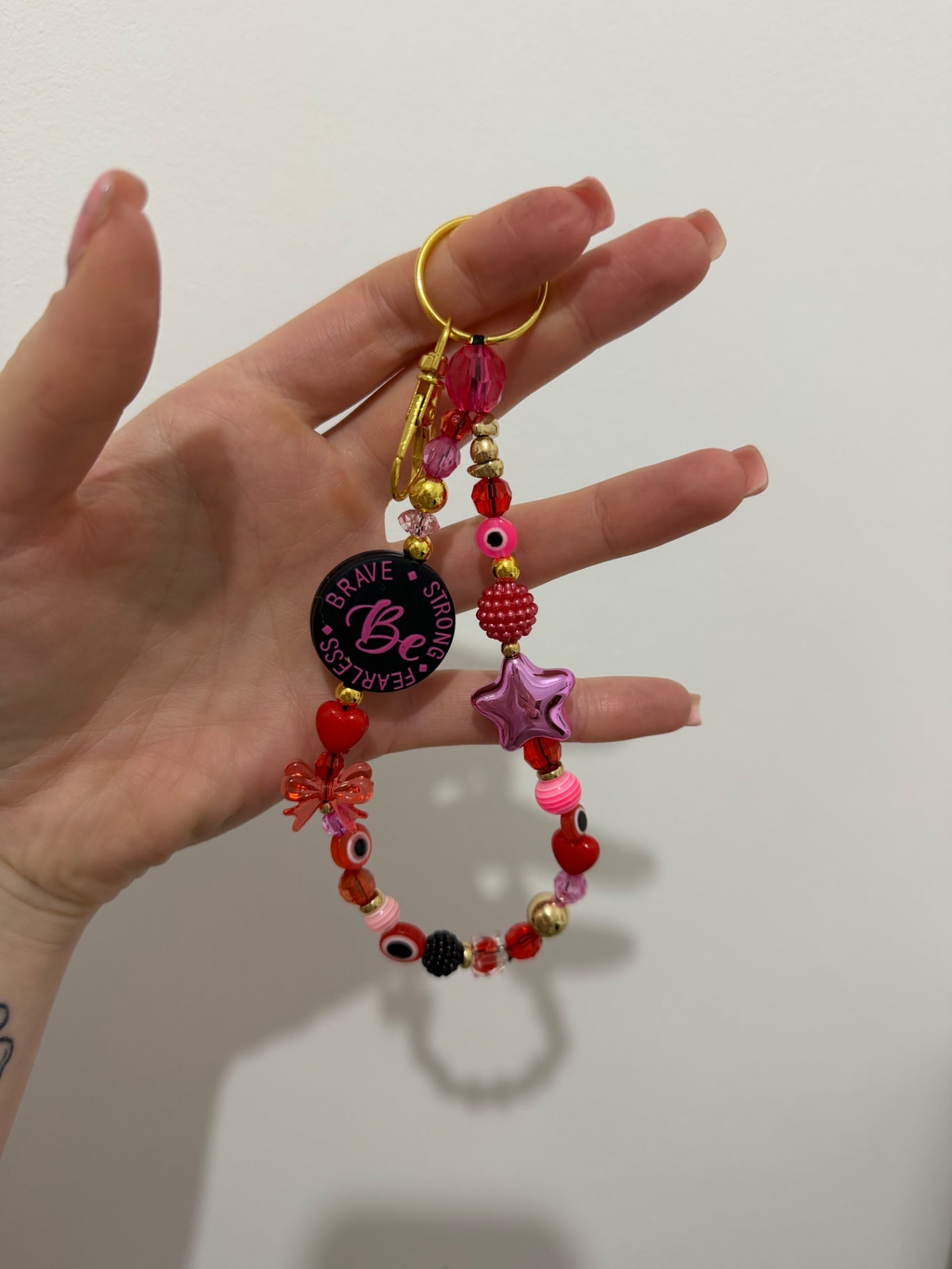 ‘Brave, strong, fearless’ keyring - gold