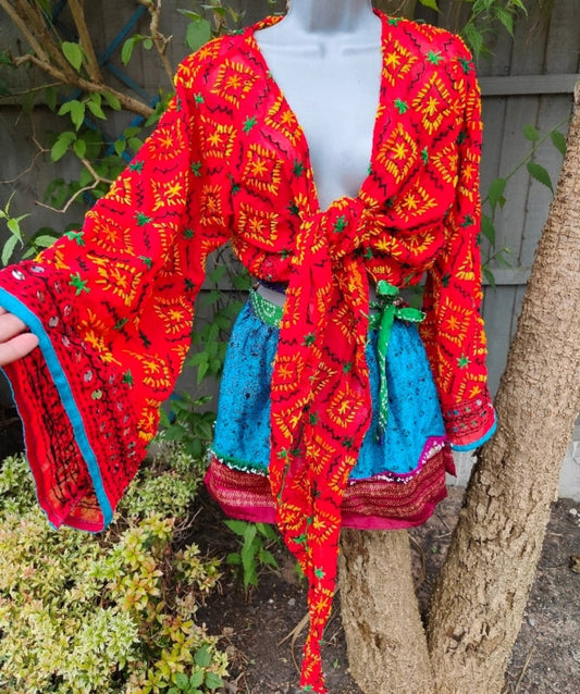 Embroidered Stevie top pillar box red - one size