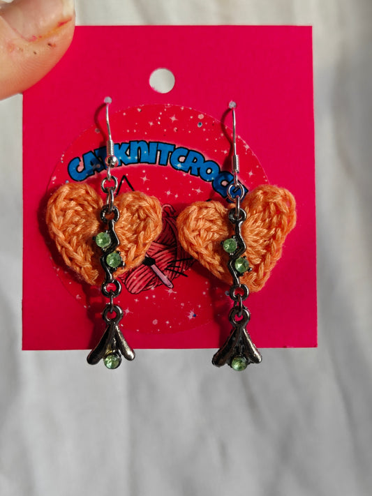 Crochet hearts with green establishments