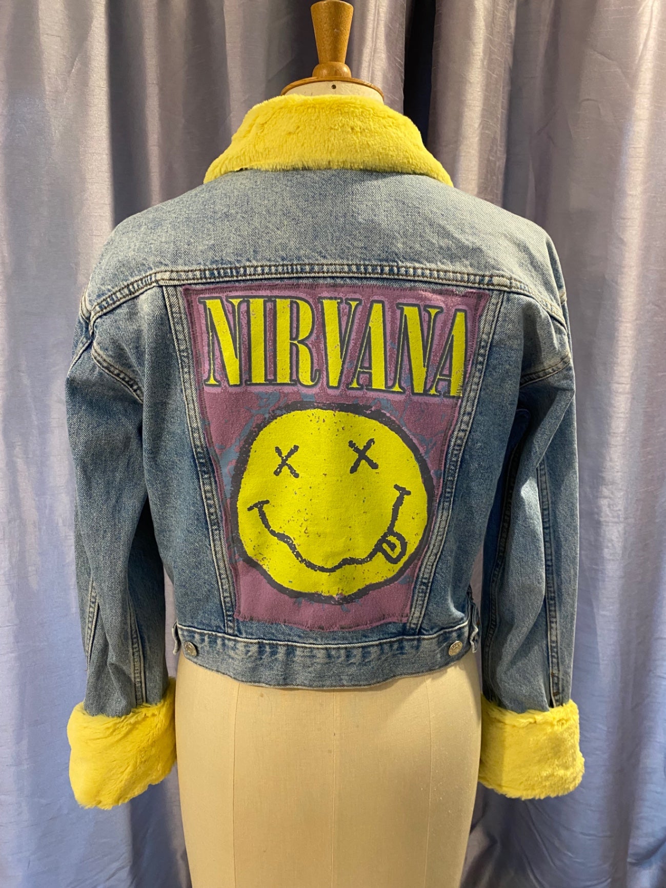 NIRVANA 