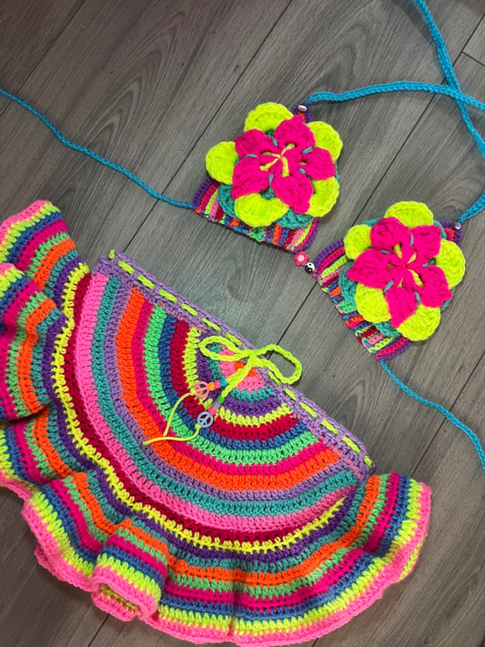 CROCHET FLOWER BIKINI TOP S/M - THE MAGIC LABEL