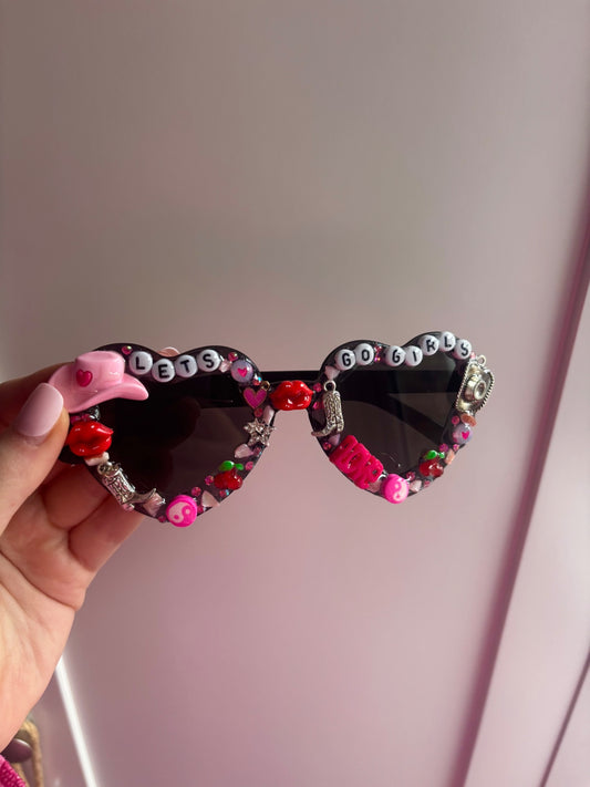 Let’s go girls sunglasses 🤠 💘 🪩 👓