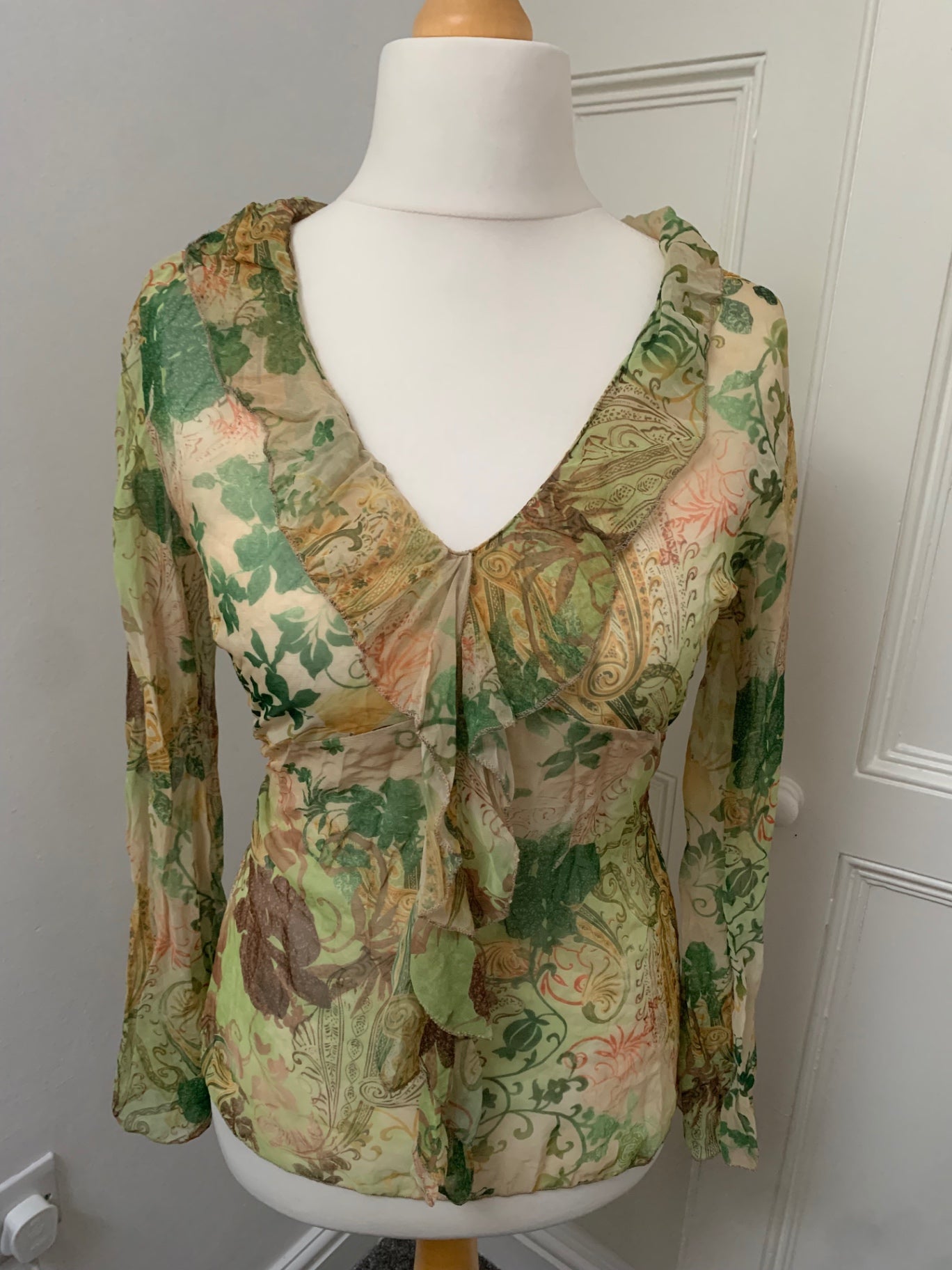 vintage green floral top