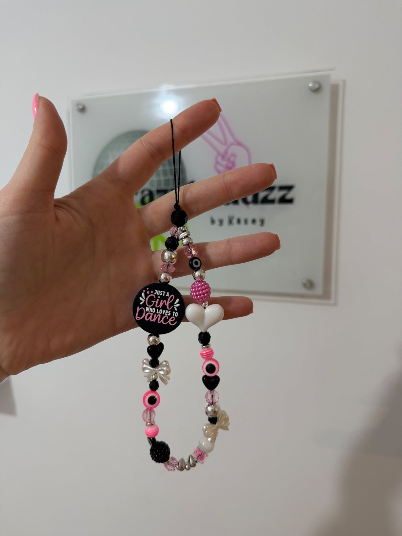 ‘Girl who loves dance’ phone charm 