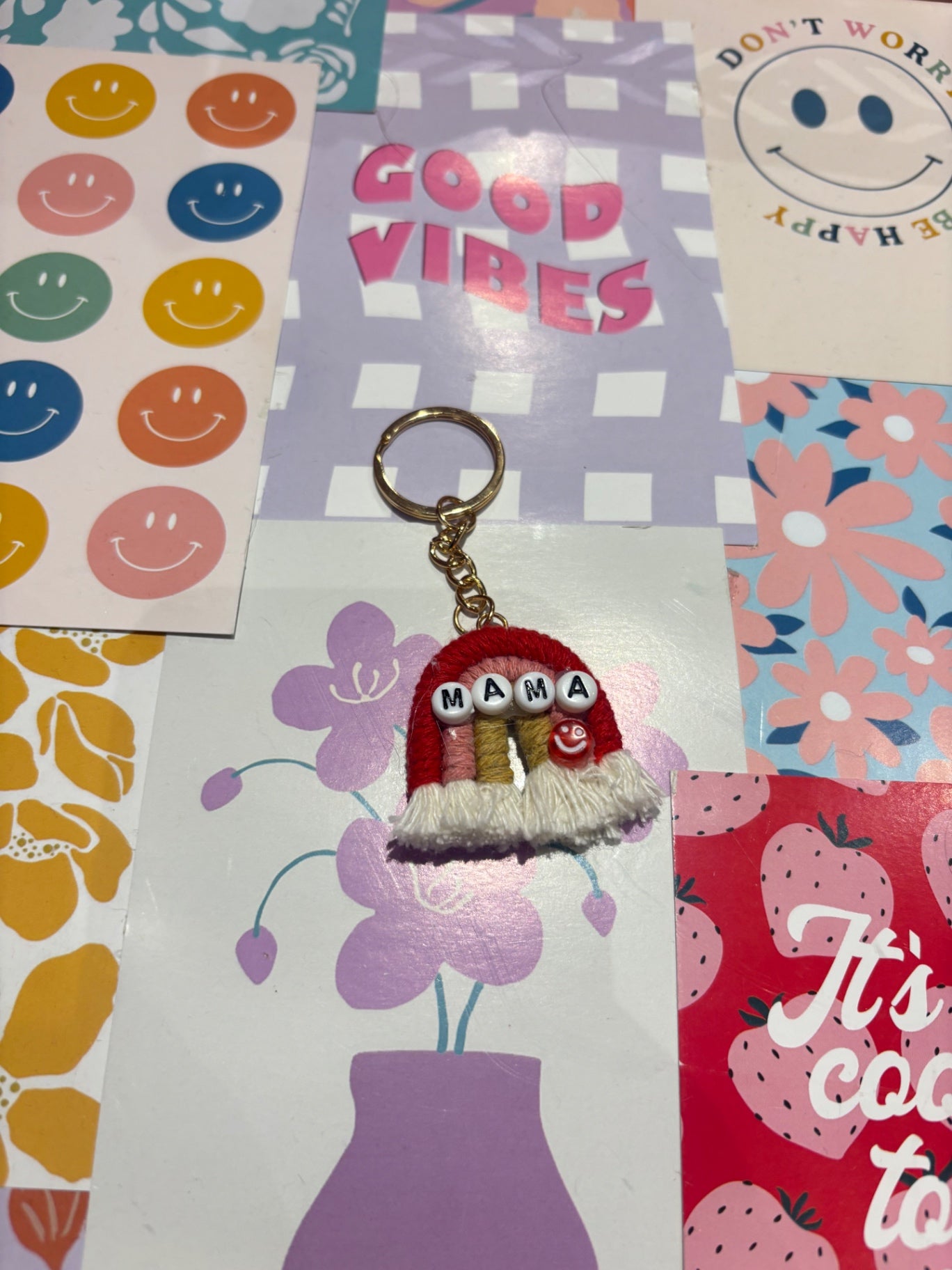 Pink/red Mama Rainbow Keyring