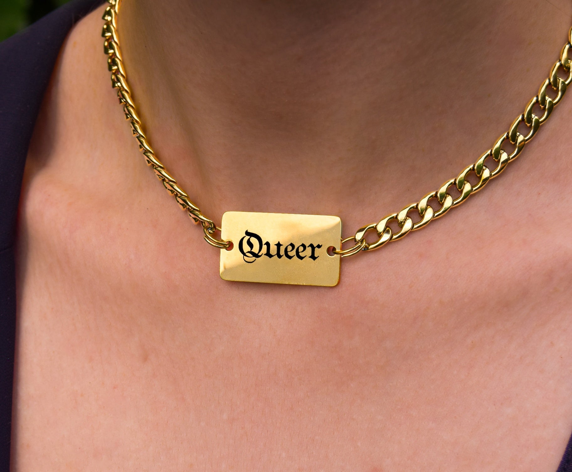 Gold QUEER engraved chunky chain 