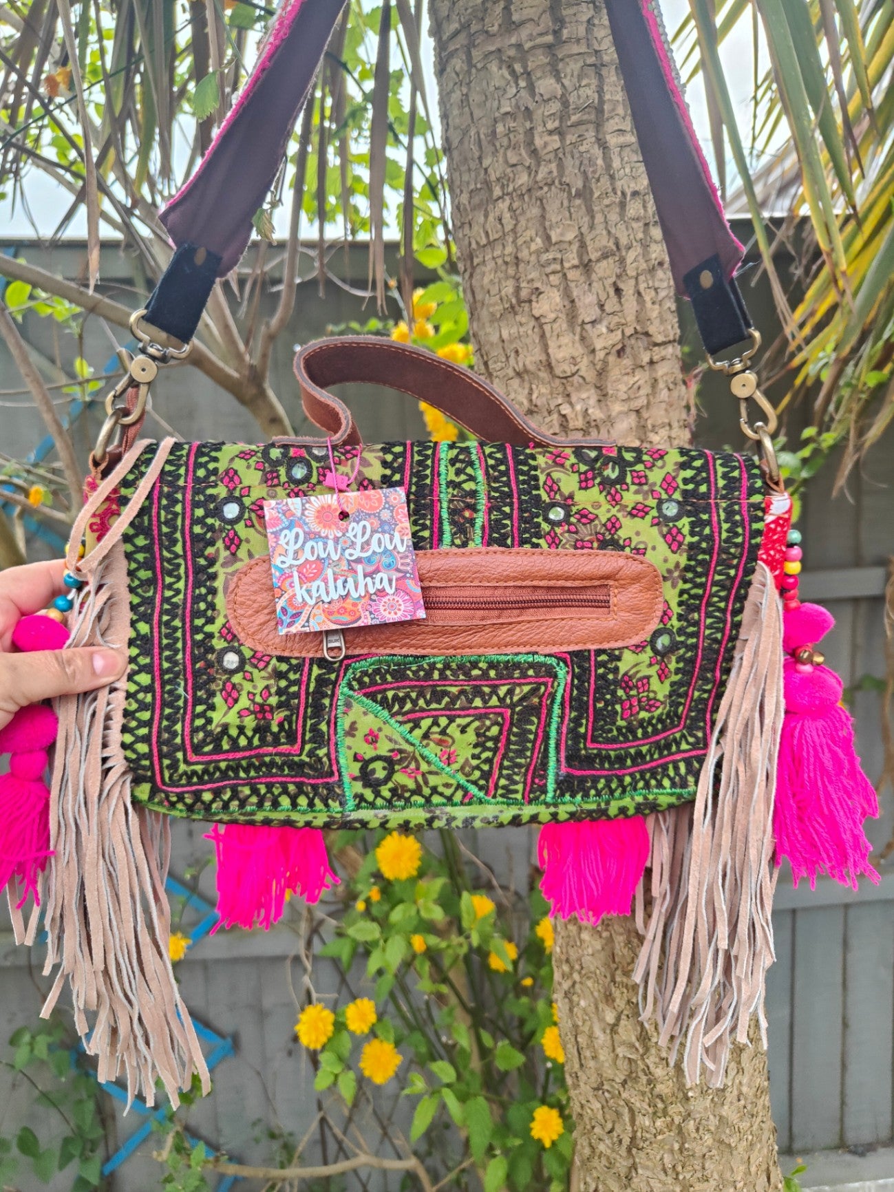Mini city bag with detachable vintage strap