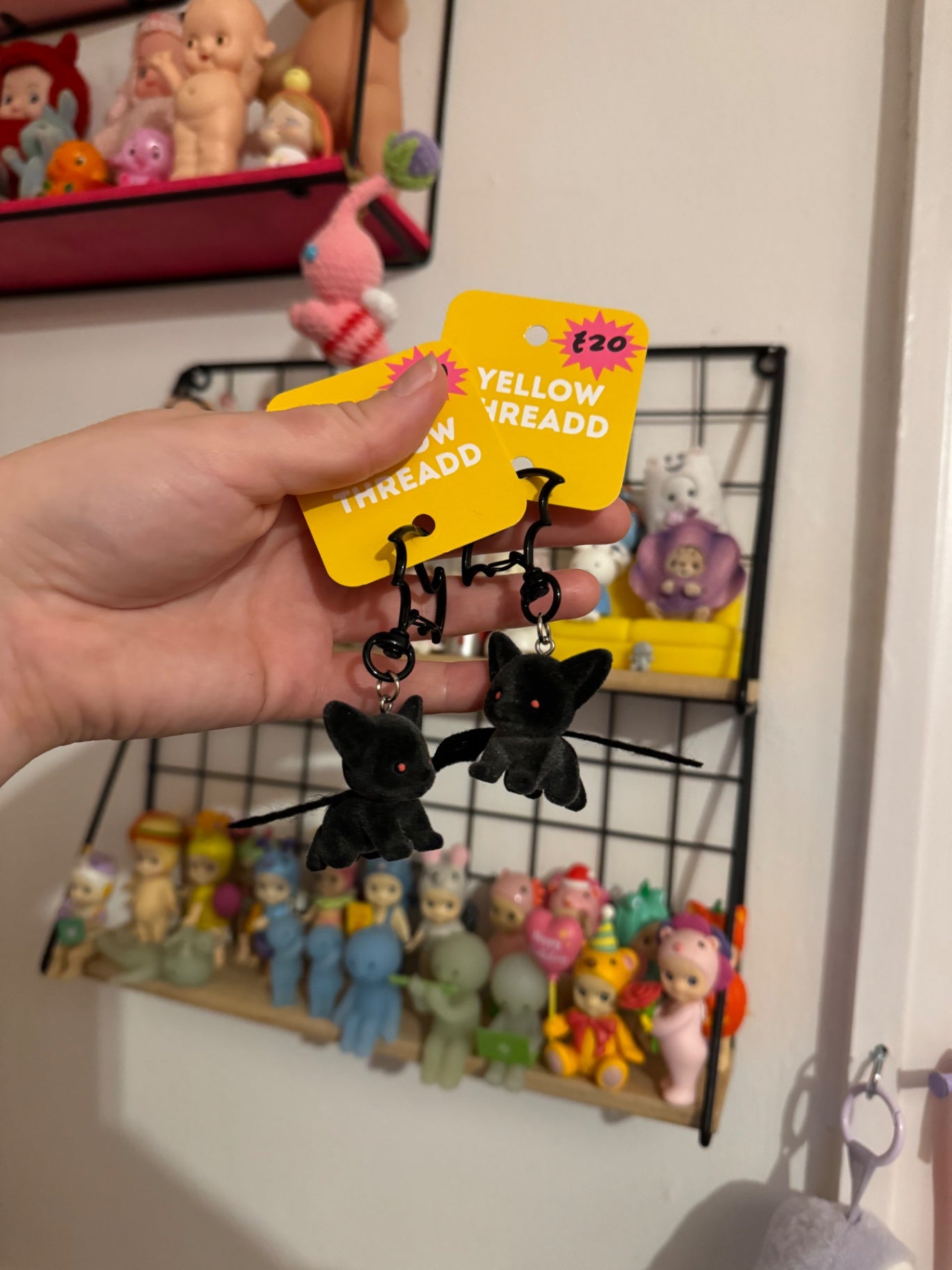 BAT KEYCHAIN