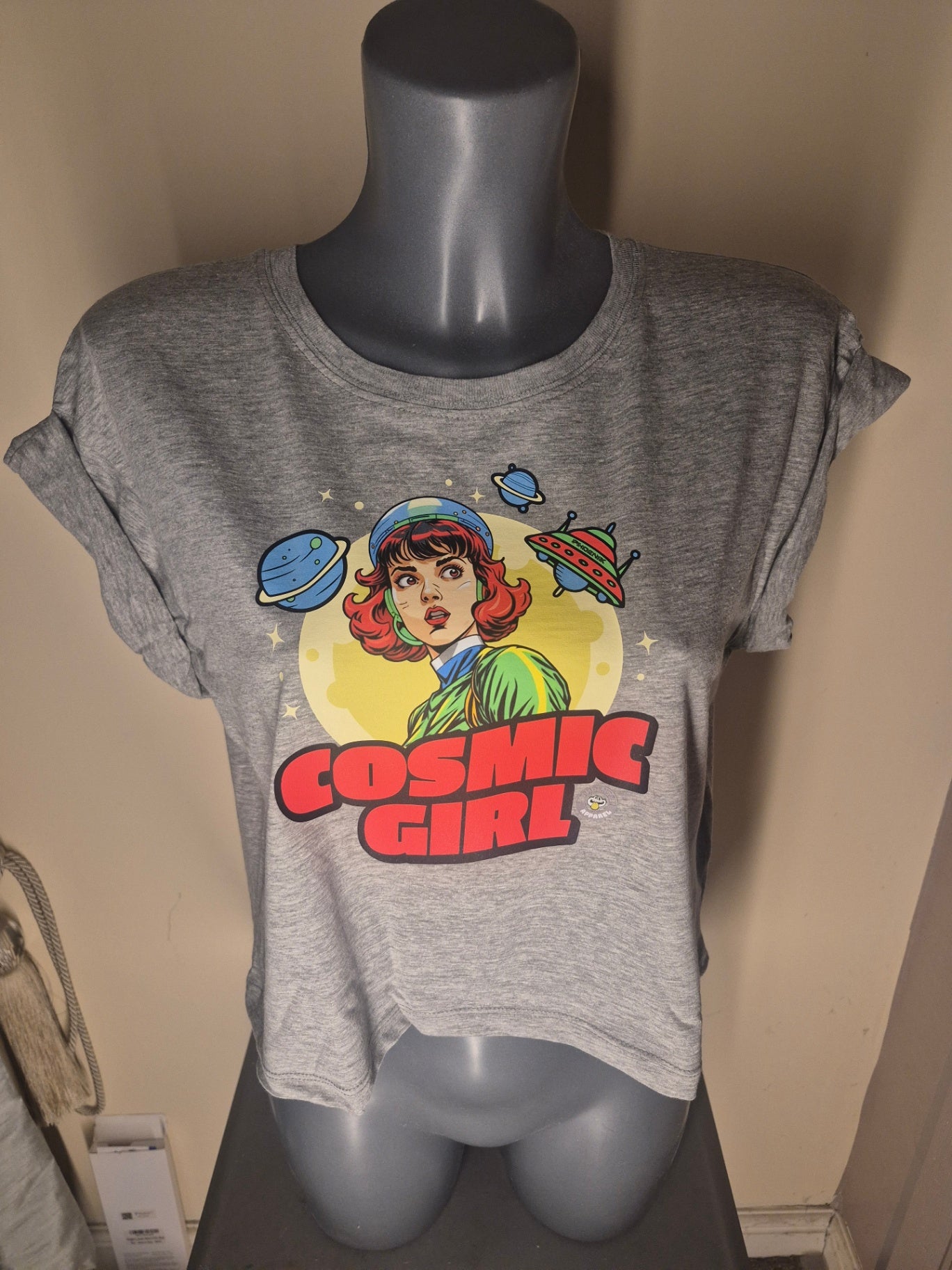 Cosmic girl crop 