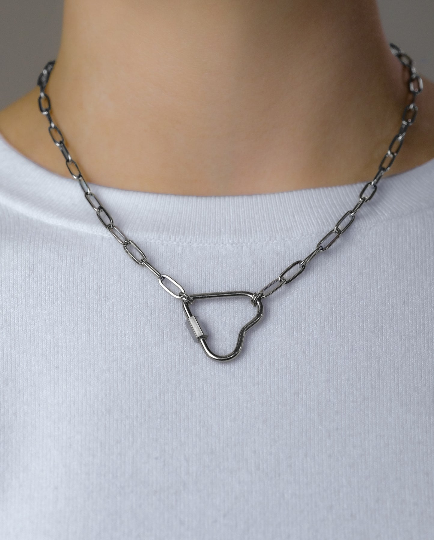 Heart carabiner necklace in 304 stainless steel