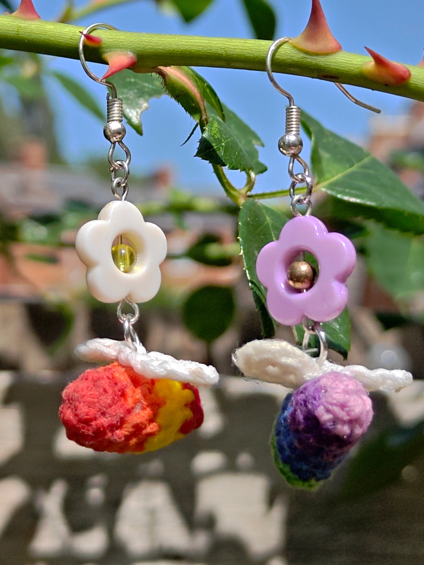Rainbow bee earrings with flowers