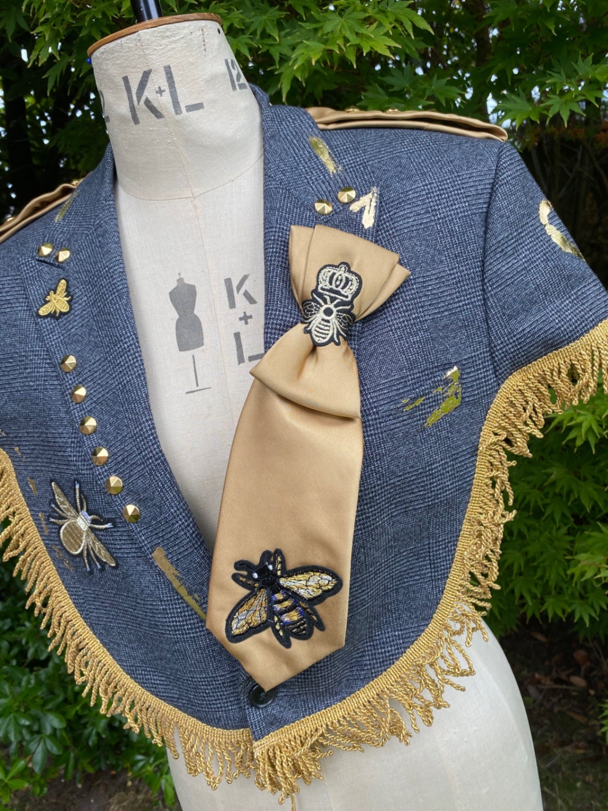 Bee cropped blazer cape