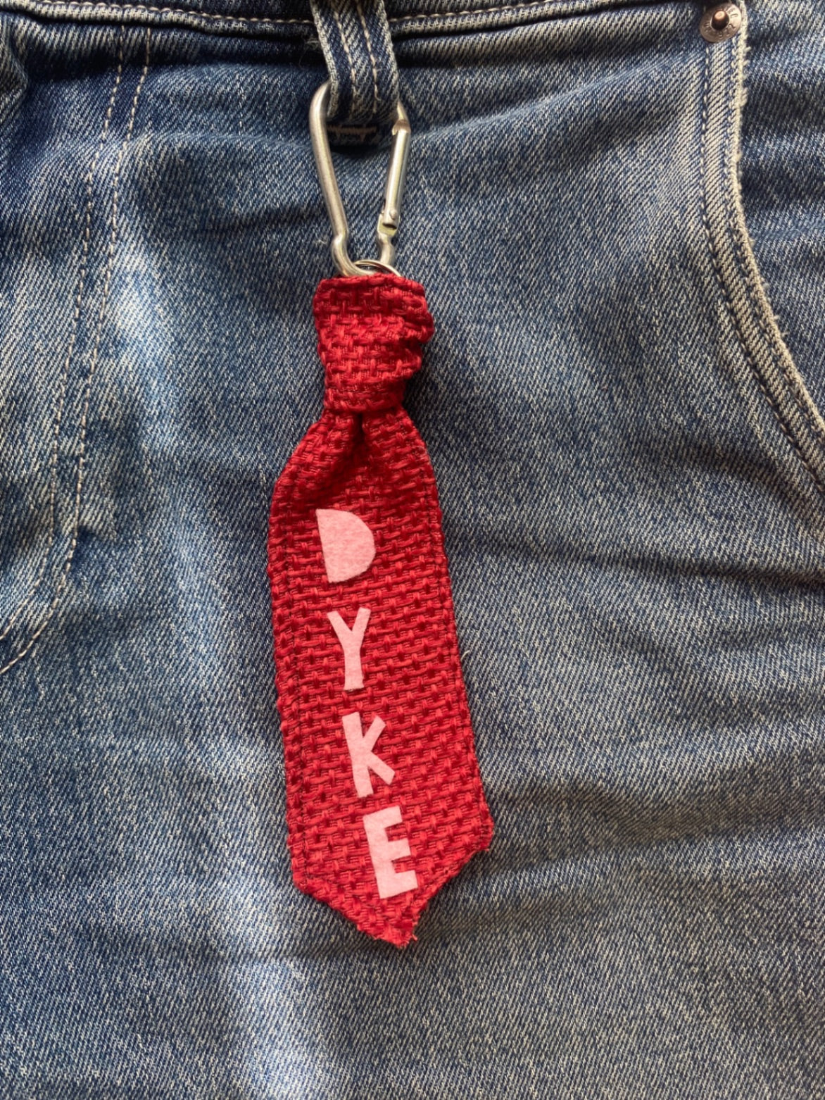 Red and Pink Tie Keyring