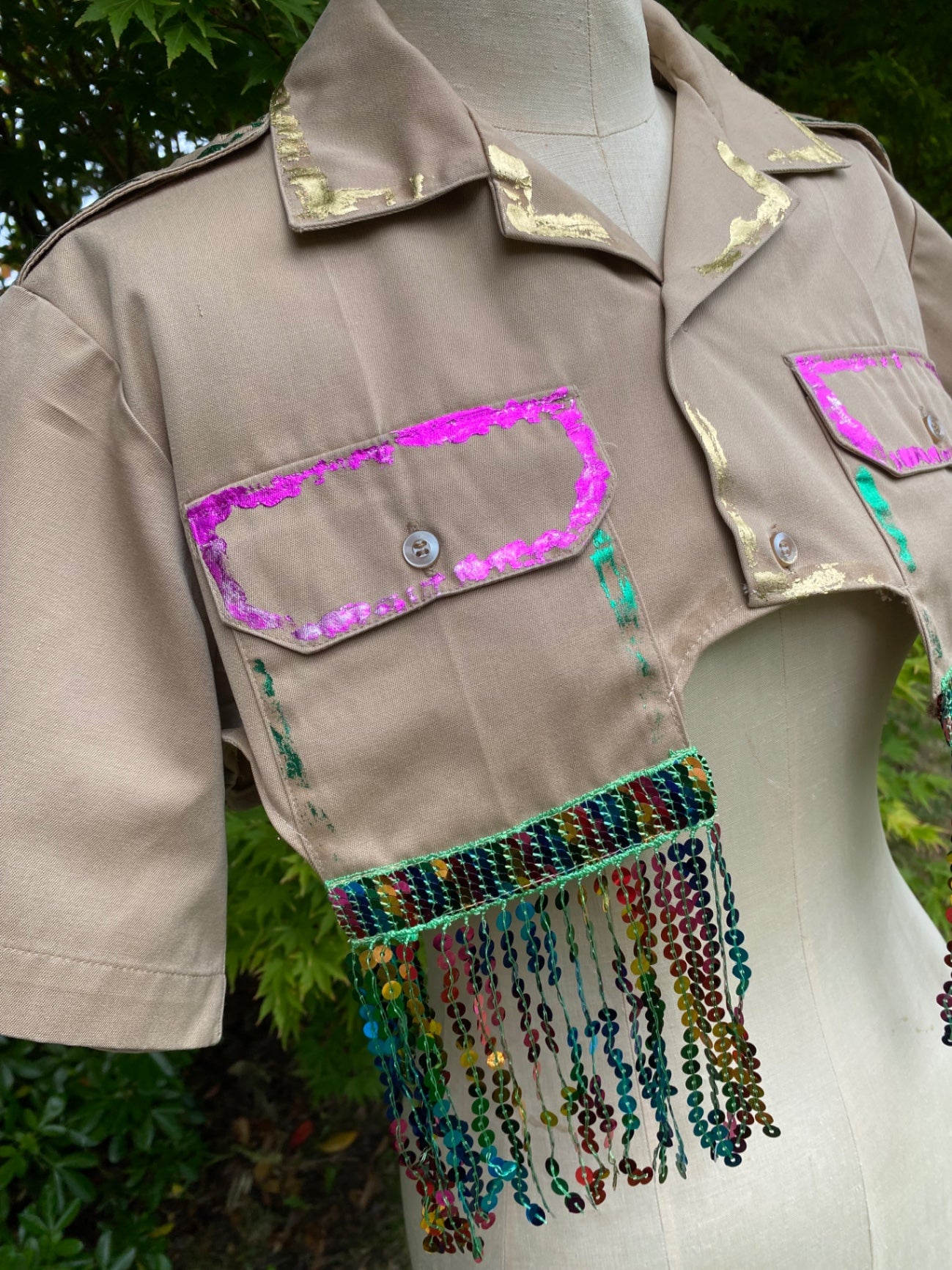 Awesome cropped shirt 