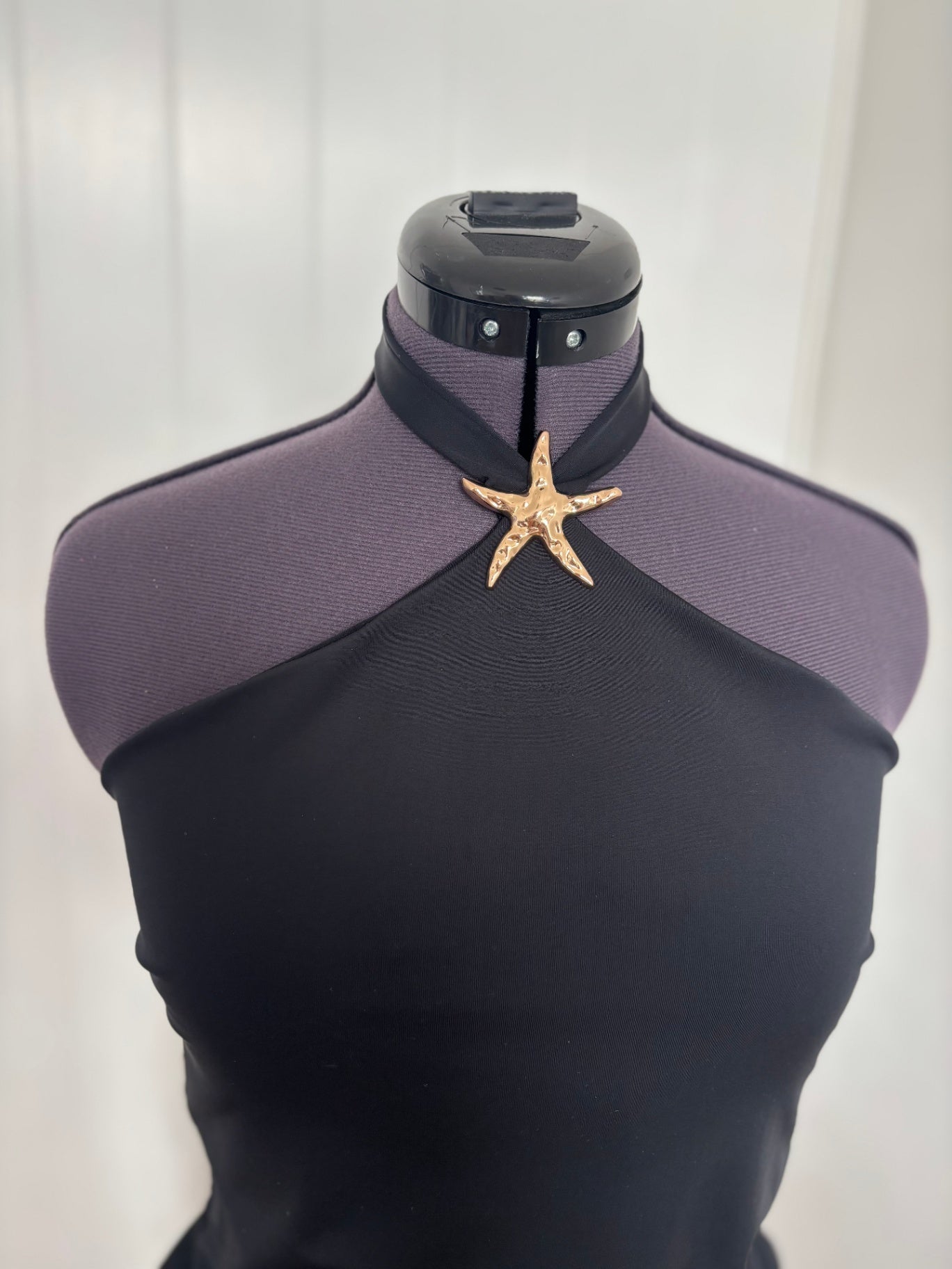Halter neck dress with starfish buckle