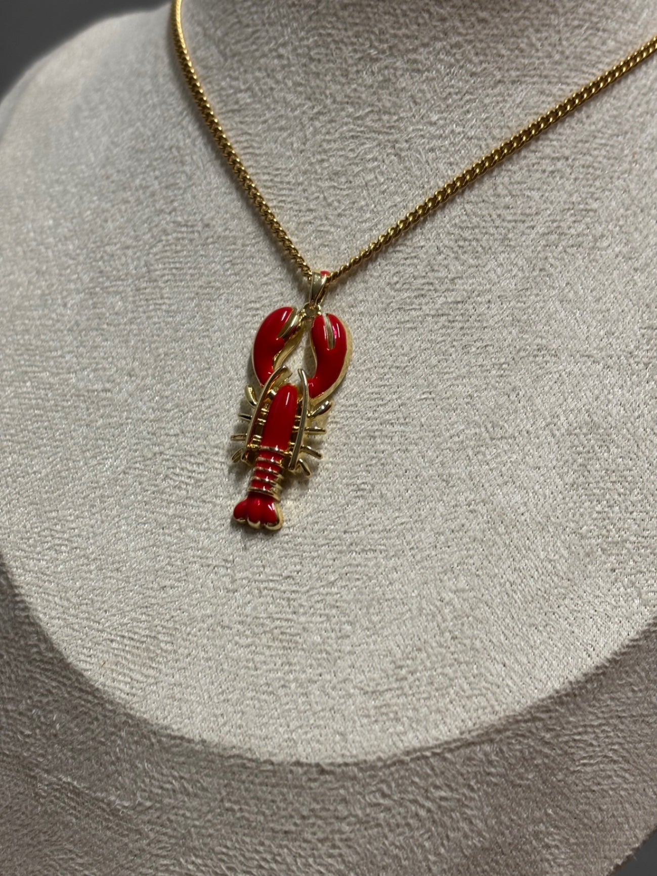 Lobster pendant necklace