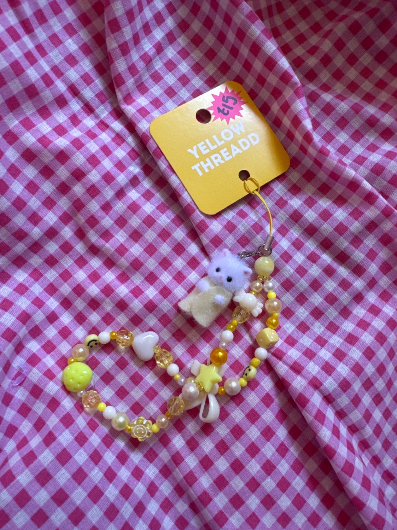 Cat yellow charm 