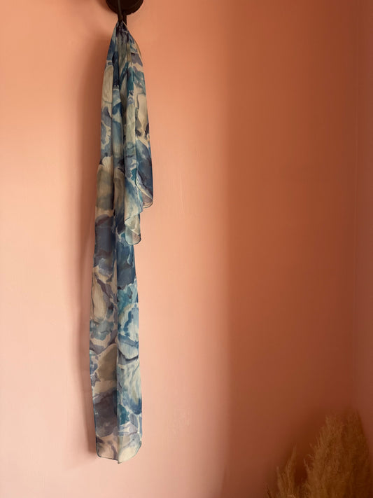 Blue scarf 