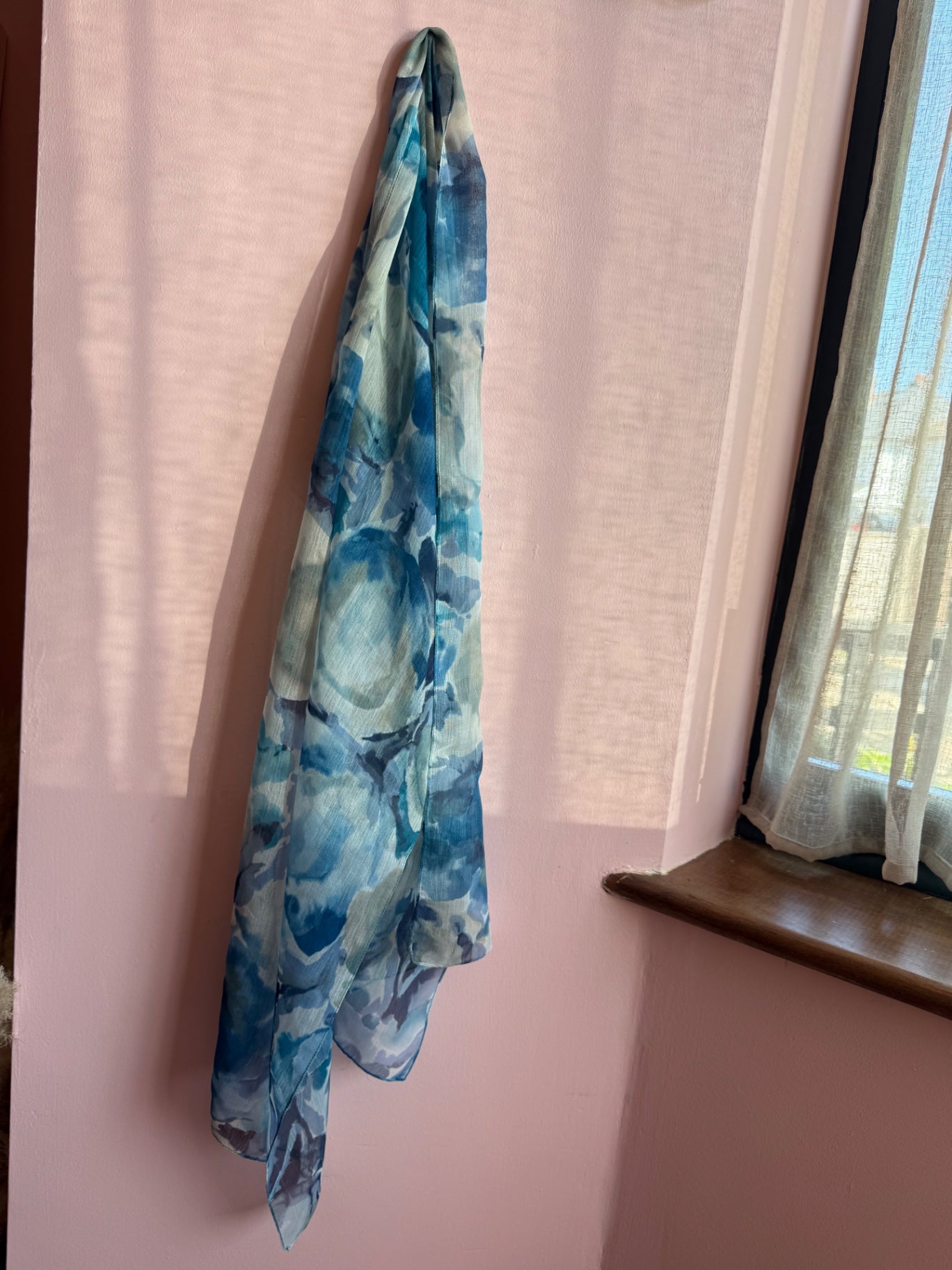 Blue scarf 