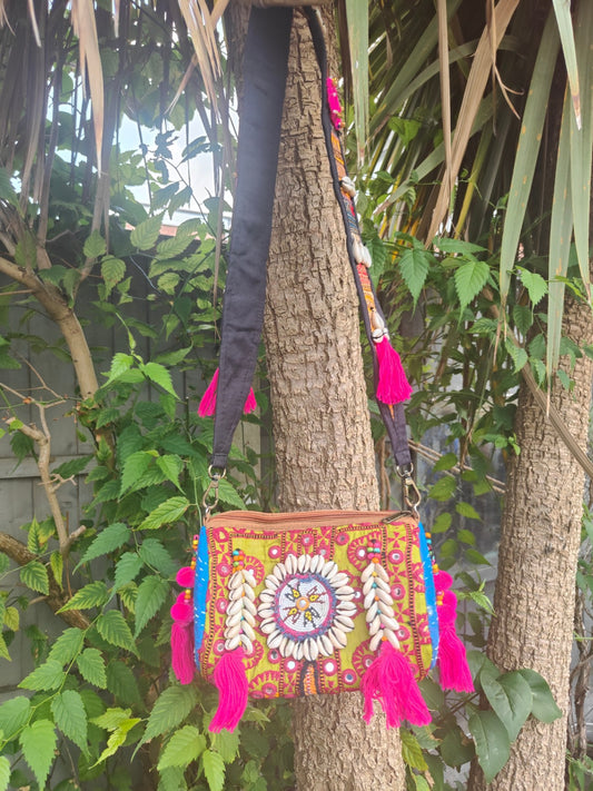 Ibizan Roll Shoulder Bag - green 