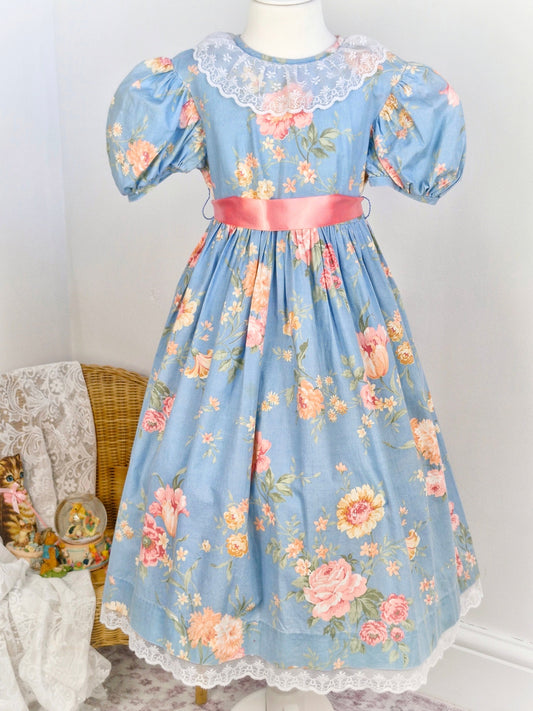 Vintage dress 10-11 years