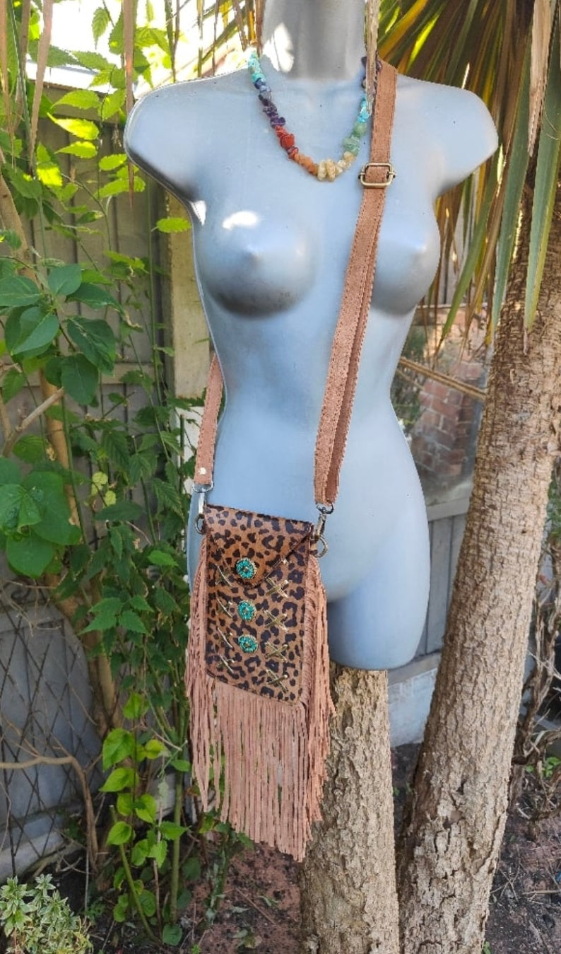 Yellowstone mobile / crossbody bag - Leopard