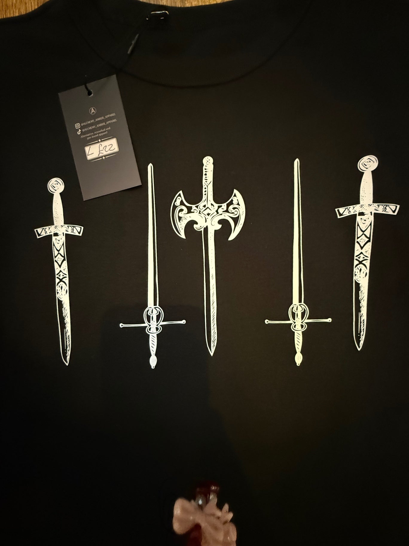 Mediaeval swords cropped T-shirt size large