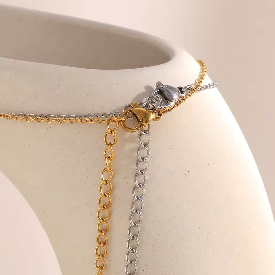Mama’s Love Lock Gold Necklace 💘