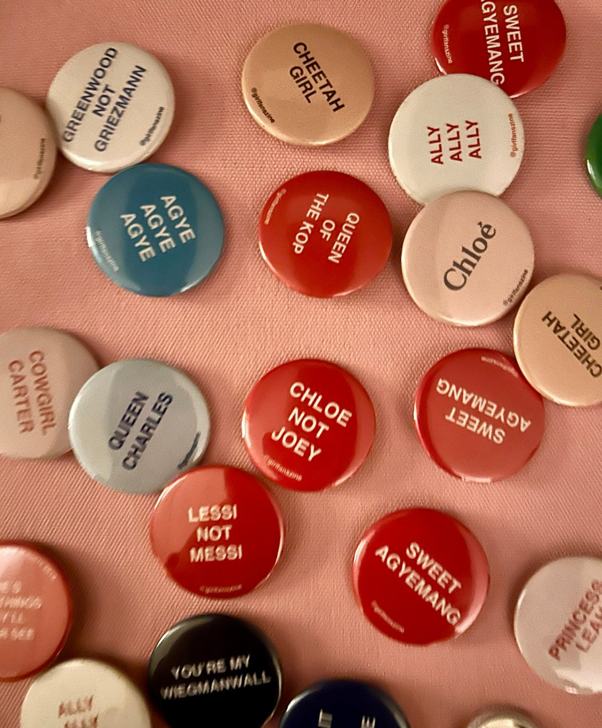 Football GIRLFANS mixed badges