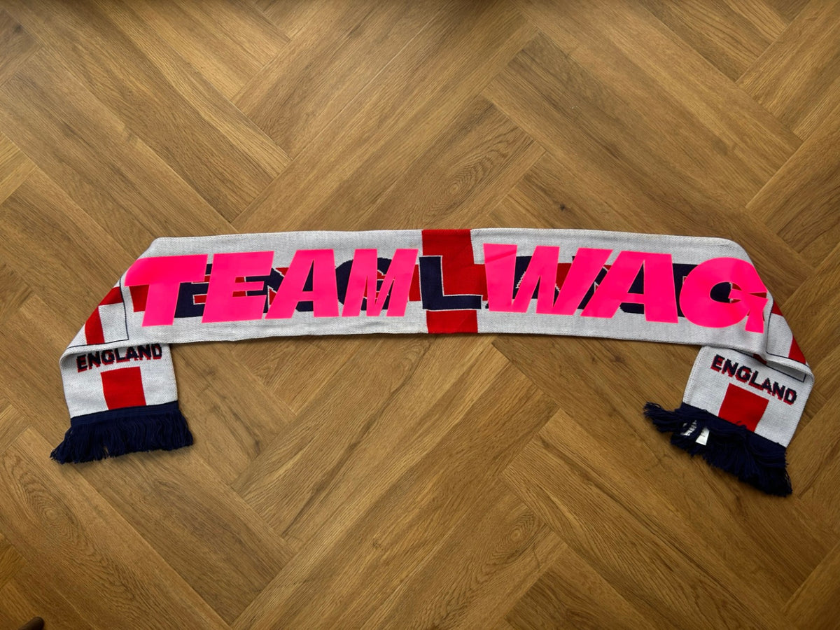 Team Wag ENGLAND scarf