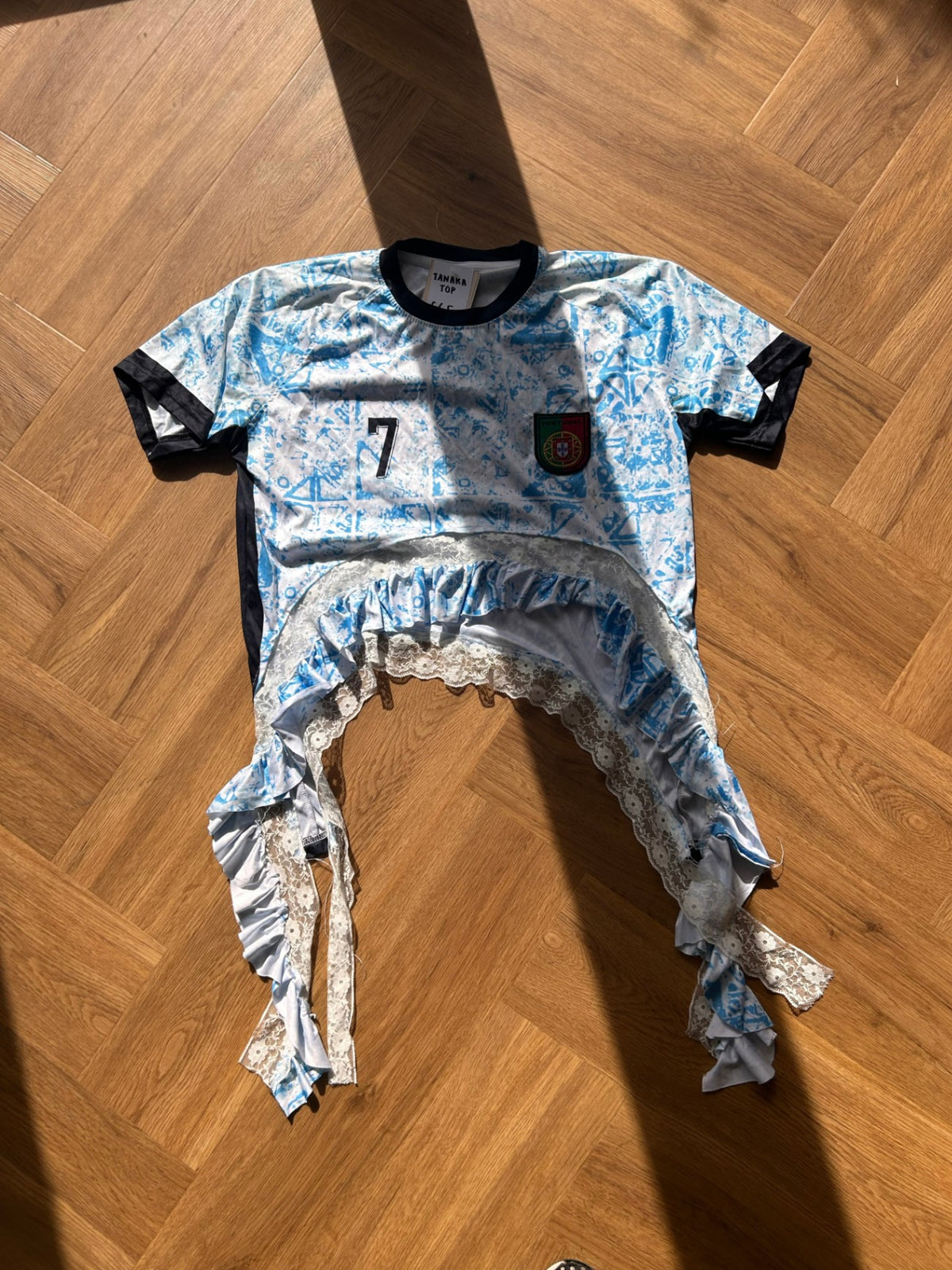 GYKO presents A.G. Fits Upcycled USA football shirt