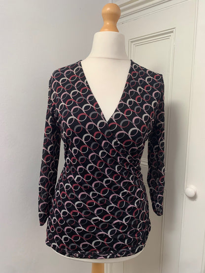 vintage geometric v-neck top 