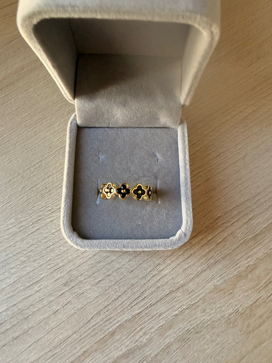 Flower ring 
