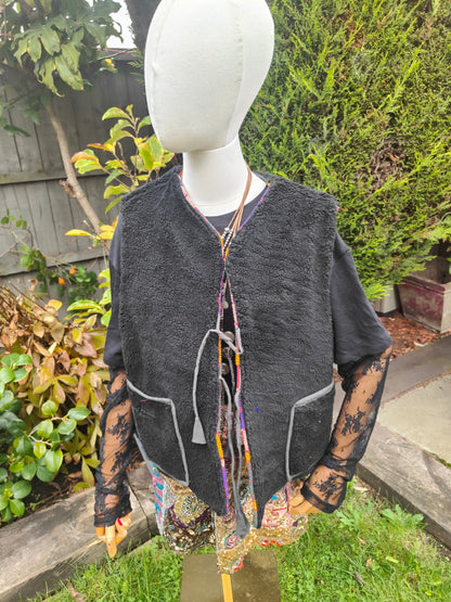 Woodstock reversible kantha fabric gilet teddy fur  